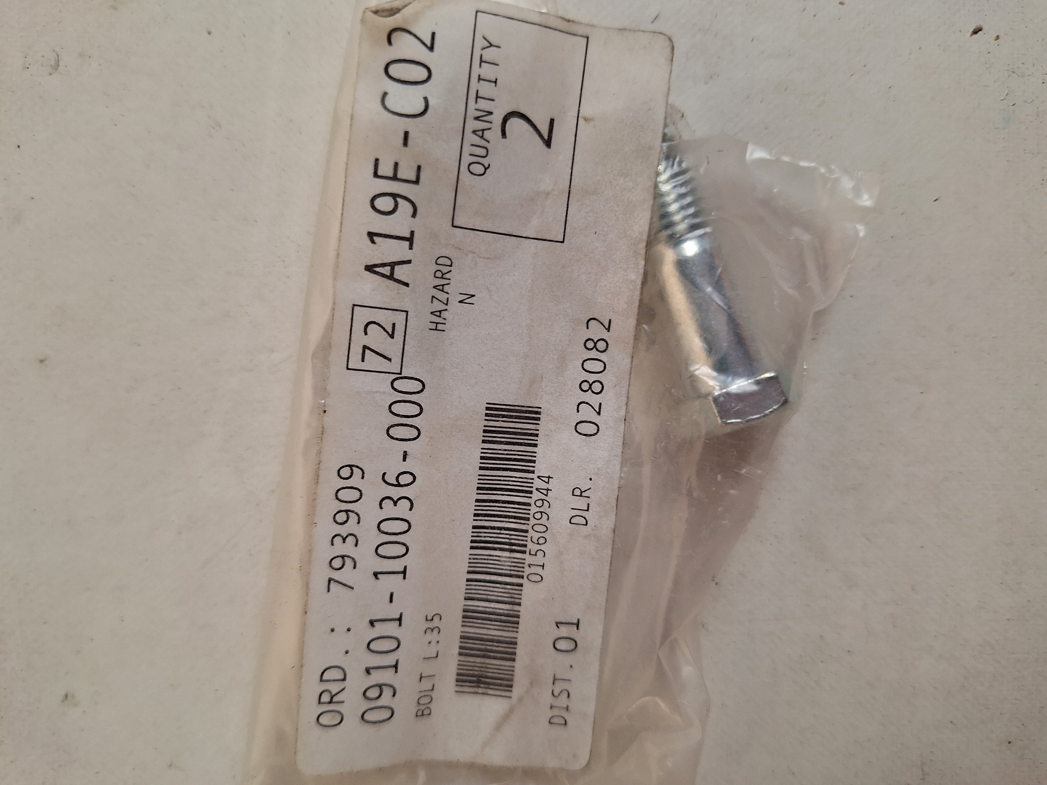 Bild von SUZUKI  BOLZEN  09101-10036